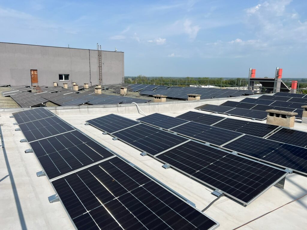 Instalacja fotowoltaiczna 130 kWp w Sieradzu – realizacja Trisolar